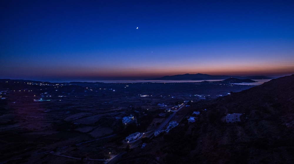 Halcyon Suites and Villas Naxos