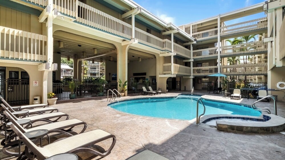 Direct Ocean Front - Close to Town - AC - Upper Floor- Vrkcv