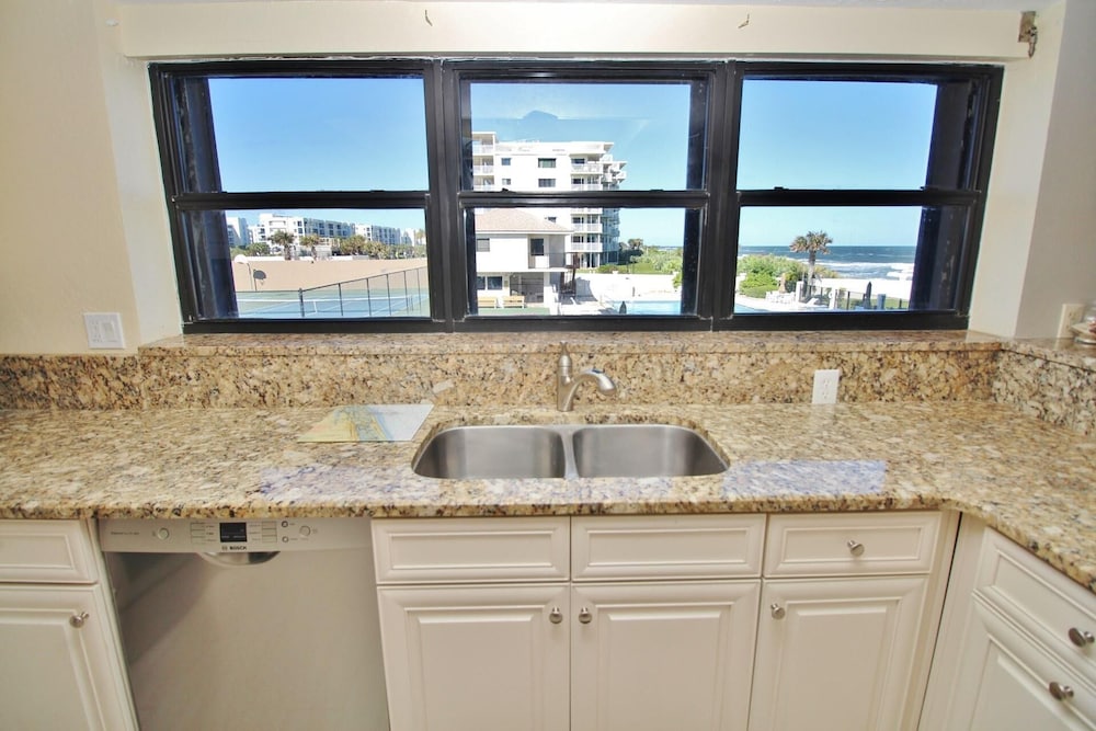 Southwind 205