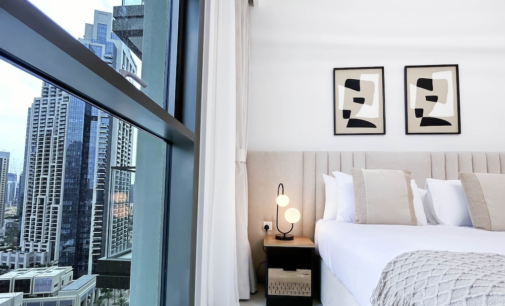 Luxury Burj Crown Downtown 4 Bedroom With Balcony