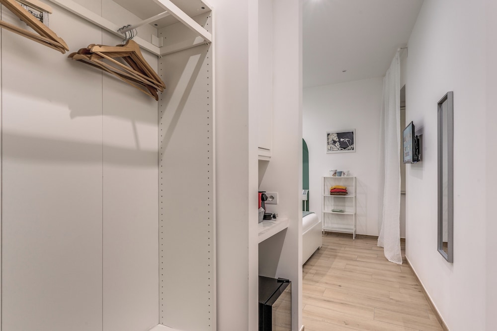 Caravita Rooms