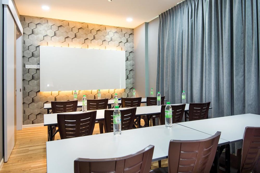 meeting & event spaces