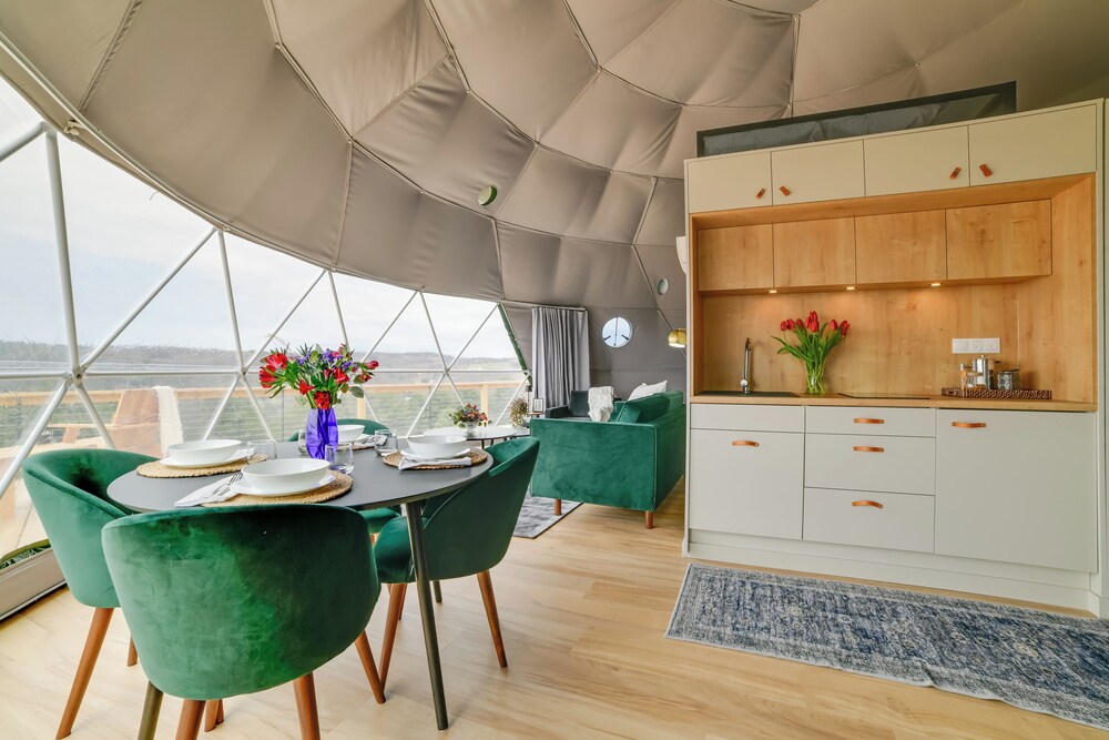 Glamping Getaway at The Coyote Dome in Franklin