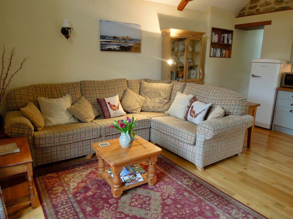 The Cider Barn With 2 Bedrooms and 1 Bathrooms
