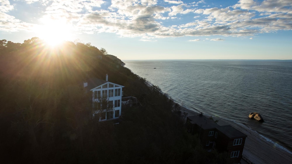 Amazing Home Private Beach North Fork Vineyards view 4