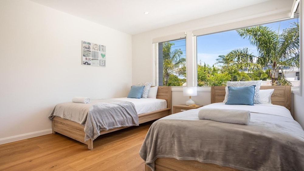 Your Luxury Escape - Ocean Pearl view 2