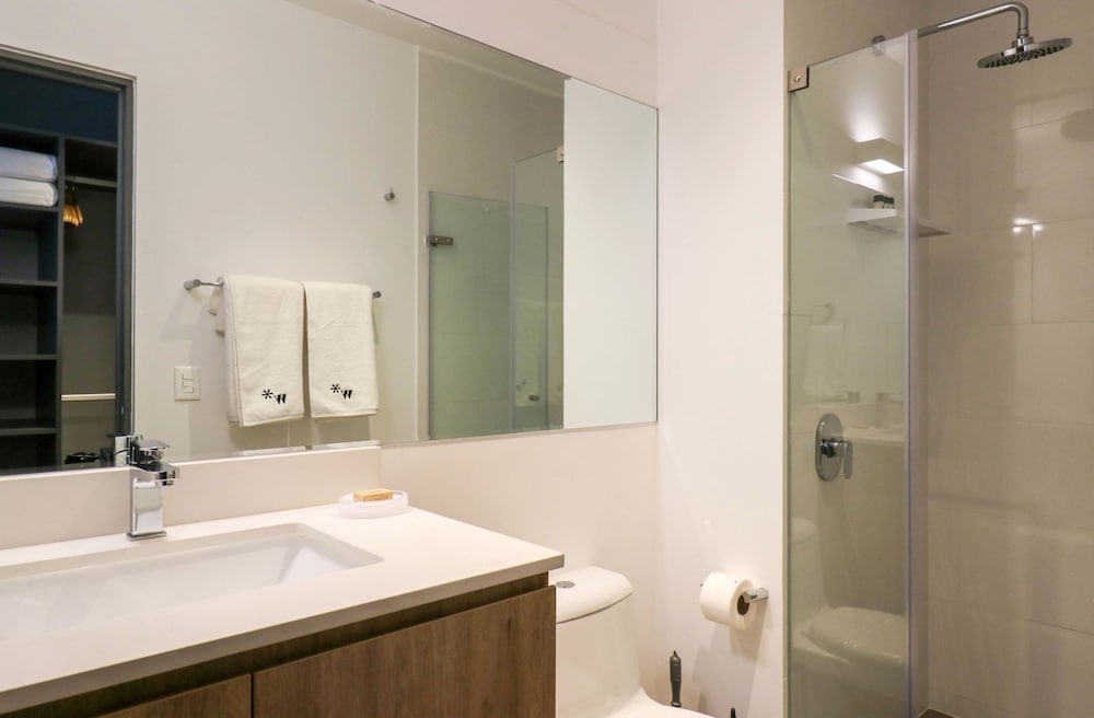 w Prestigious 2BR w Amazing Deco in San Isidro