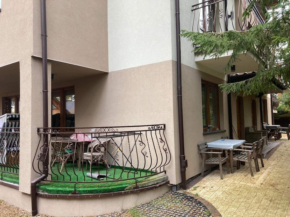 Cozy 3-person Apartment, Pobierowo