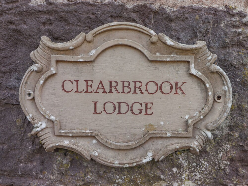 Clearbrook Lodge