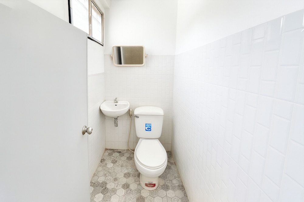 Satop Travelers Guesthouse