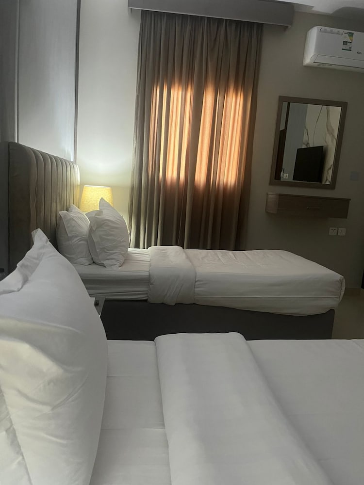 Afaq Suite suli