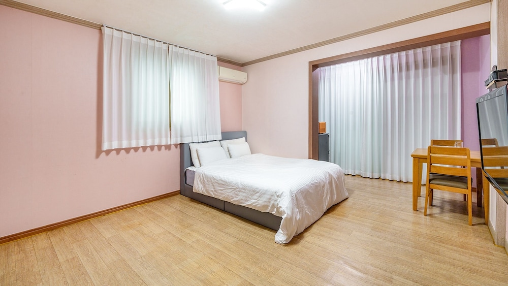 Gyeongju Clearmorning Petfriendlypension