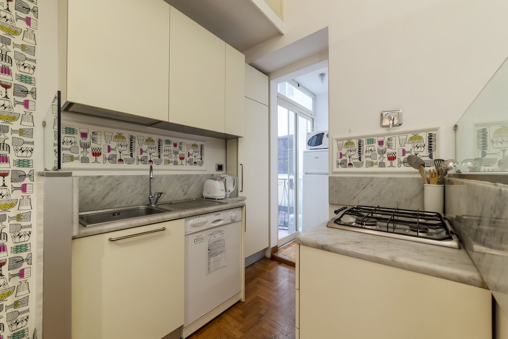 Piazza San Cosimato & Trastevere Apartment