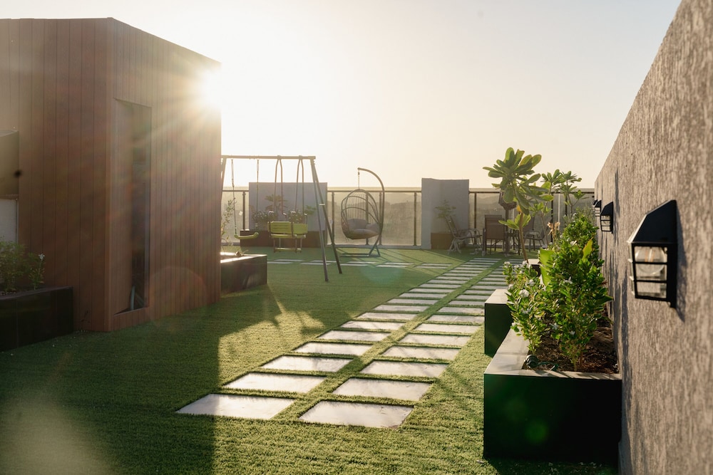 Luxury & Sophisticated Two BR Apt in Almadinah