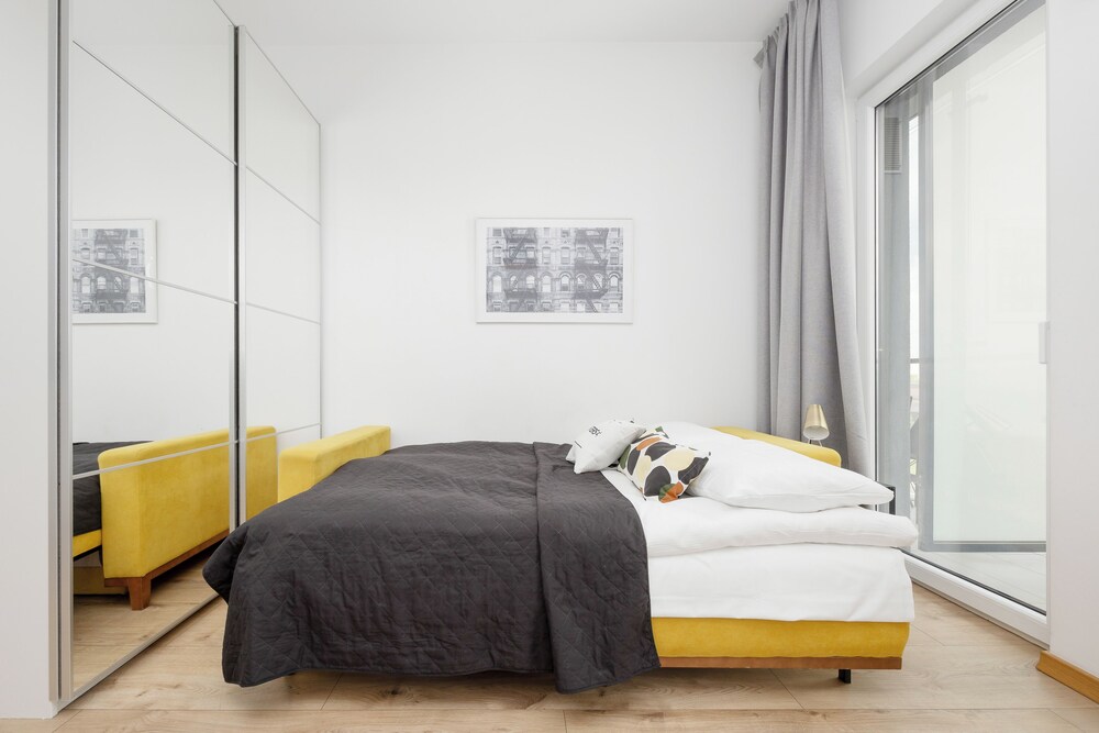 Studio With Parking in Wola by Renters