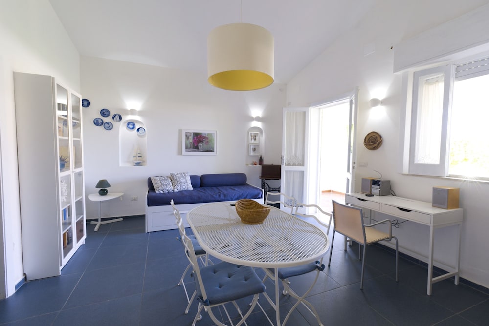 Villetta Blu sul Mare a Fontane Bianche by Wonderful Italy