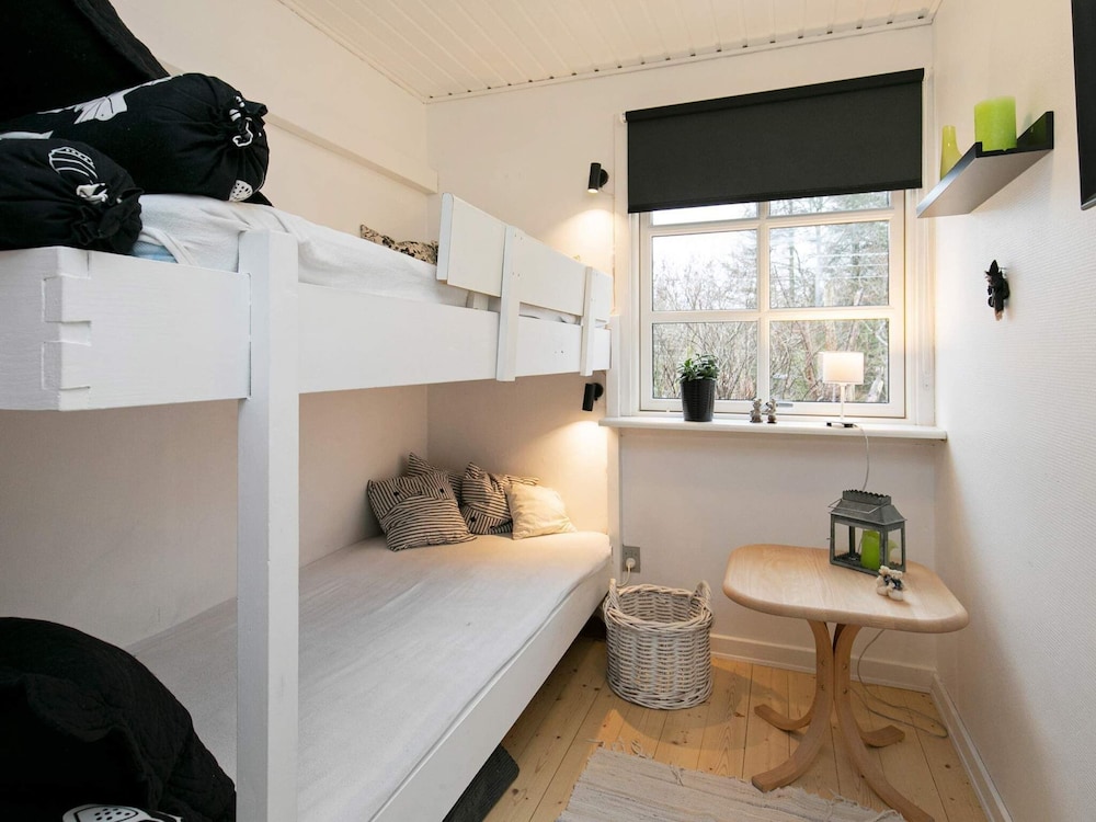 6 Person Holiday Home in Hals
