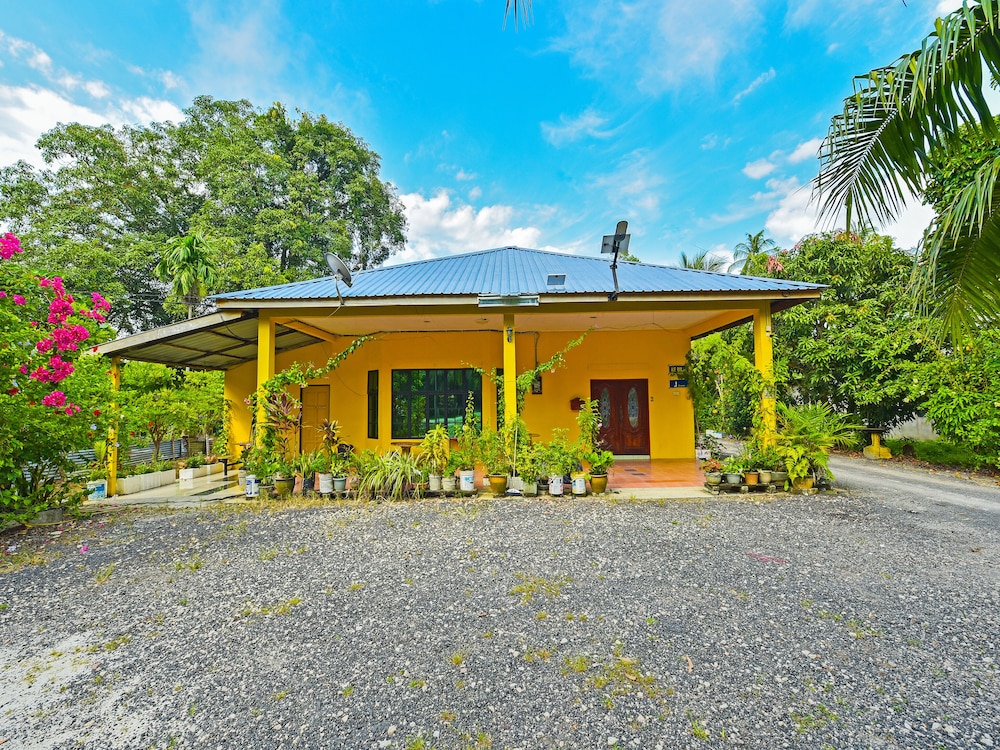 OYO 90566 Homestay Tg Gemok photo 1
