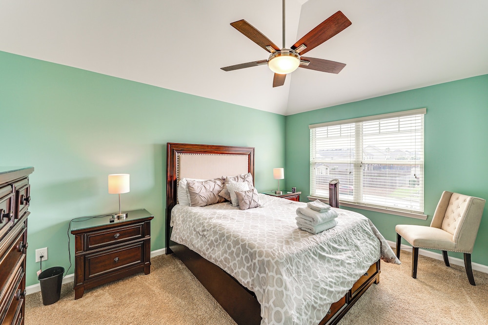 Spacious Family Home w/ Patio in Graniteville!