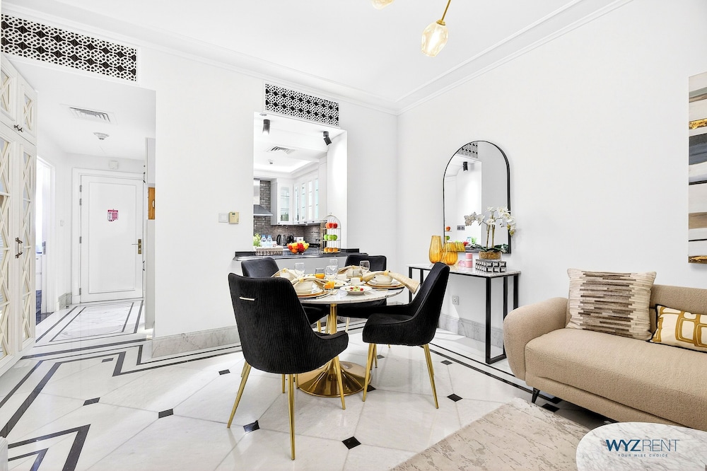 Arabian Elegance 1BR Zanzabeel 1 w Views
