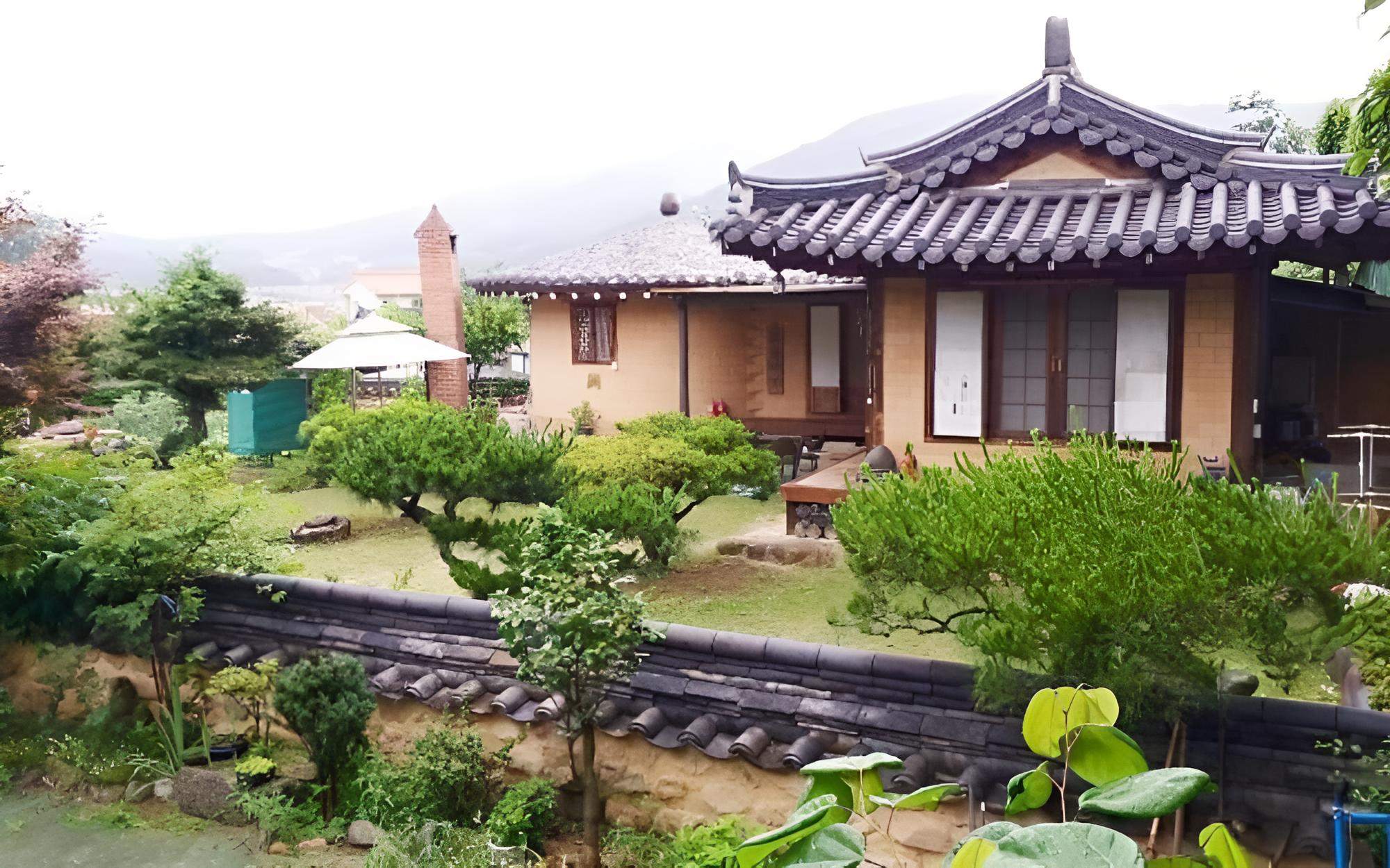 Byeokdosan Hwangtobonga Pension view 5