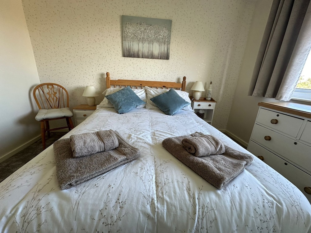 2-bed Apartment in Coleshill view 2