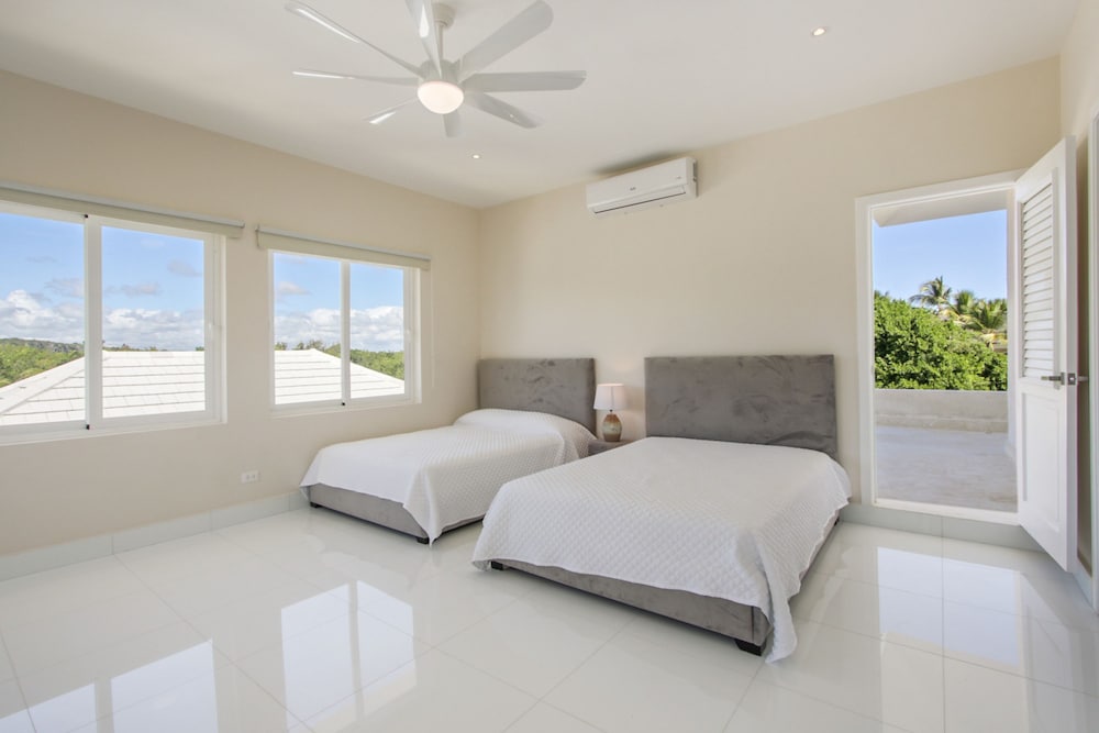 Stunning 6BR Villa With Ocean View in Cap Cana