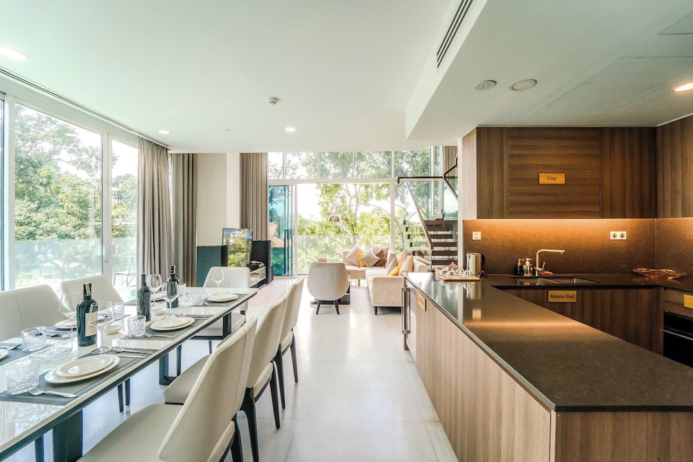 Serenity Luxury Private Pool Villas - Free One Way Airport Shuttle