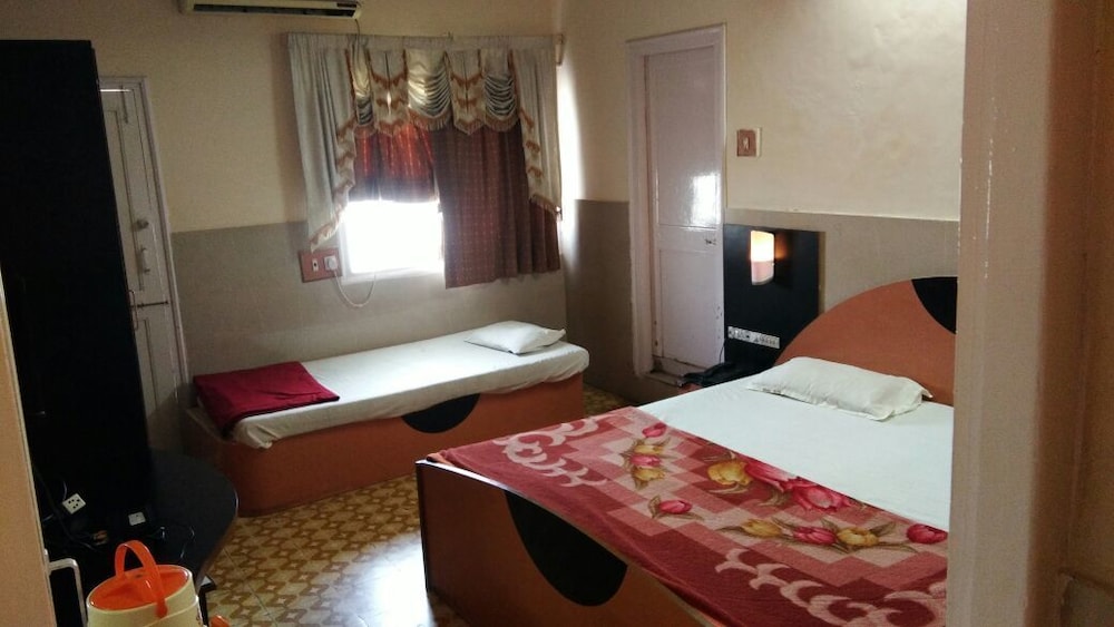 Hotel Meera