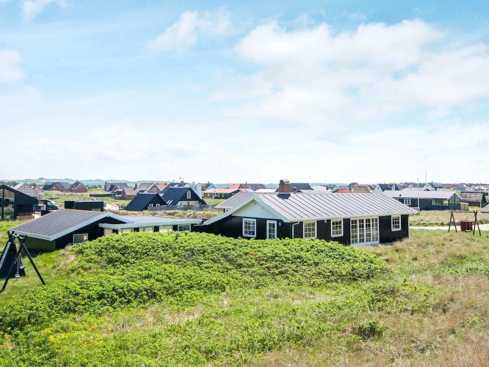 Vintage Holiday Home in Harboøre with Hot Tub