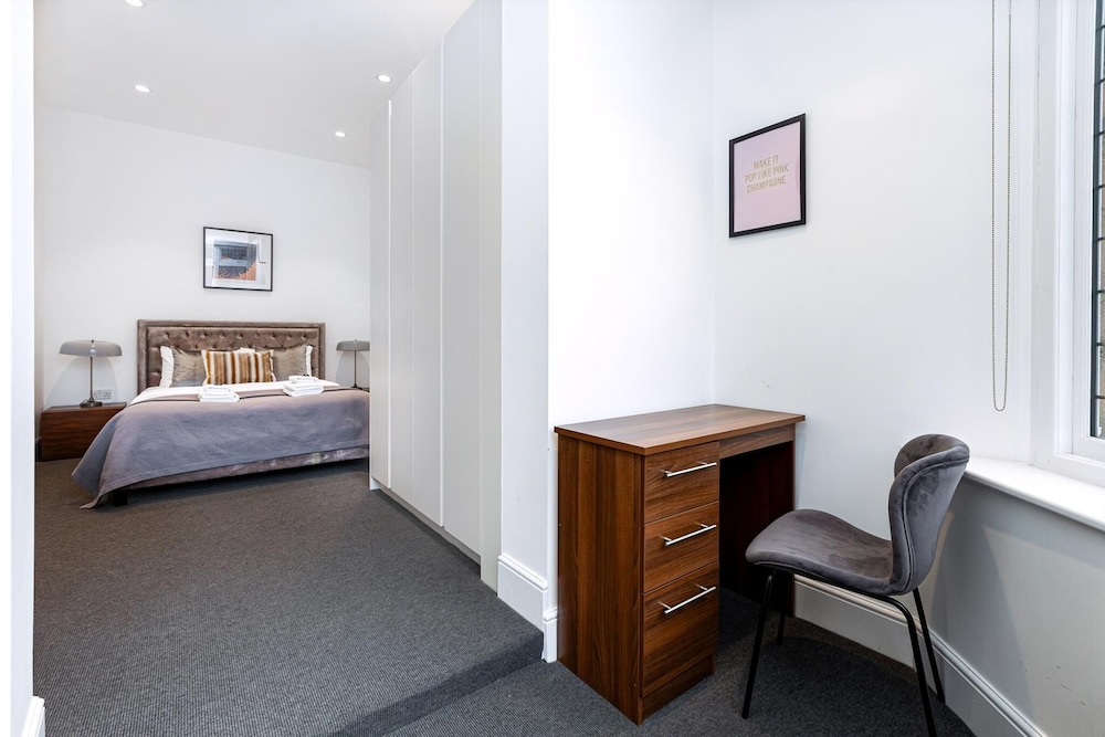 Stylish Harley Street Apartment