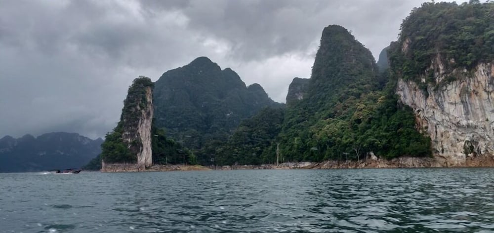 Khao Sok Secret - Hostel