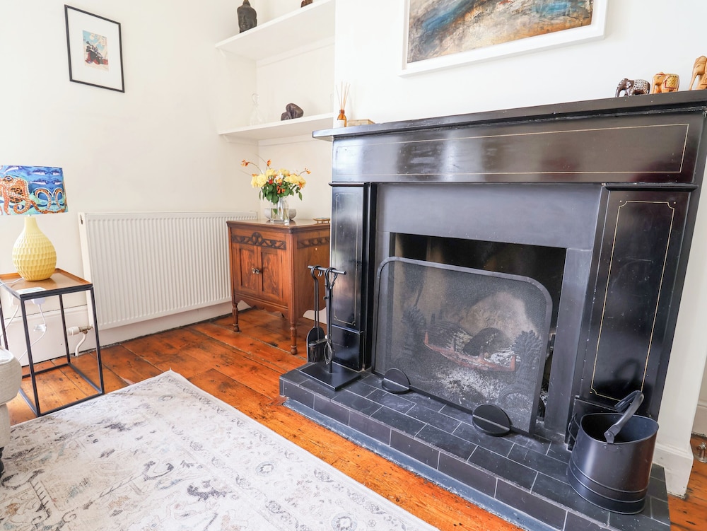 Charmouth Lodge