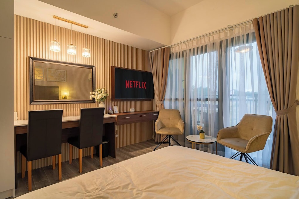 Elegant Studio, Close to the Airport and big Malls