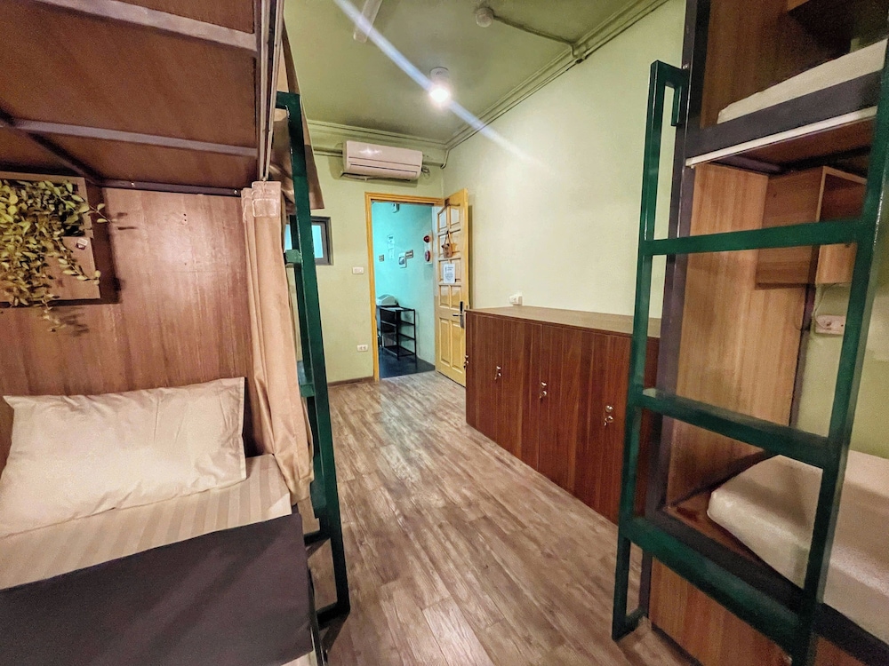 Hanoi Quarter Life Hostel