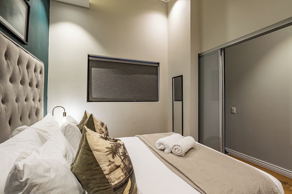Docklands Deluxe Apartments by ITC Hospitality
