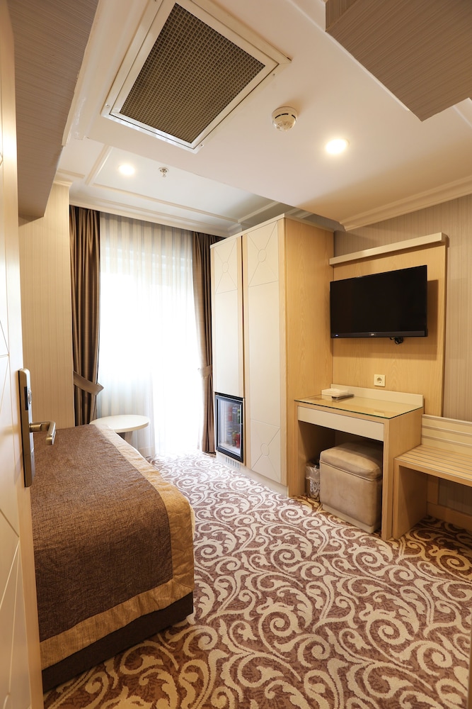 Alpinn Otel İstanbul - Özel Sınıf - Image 21