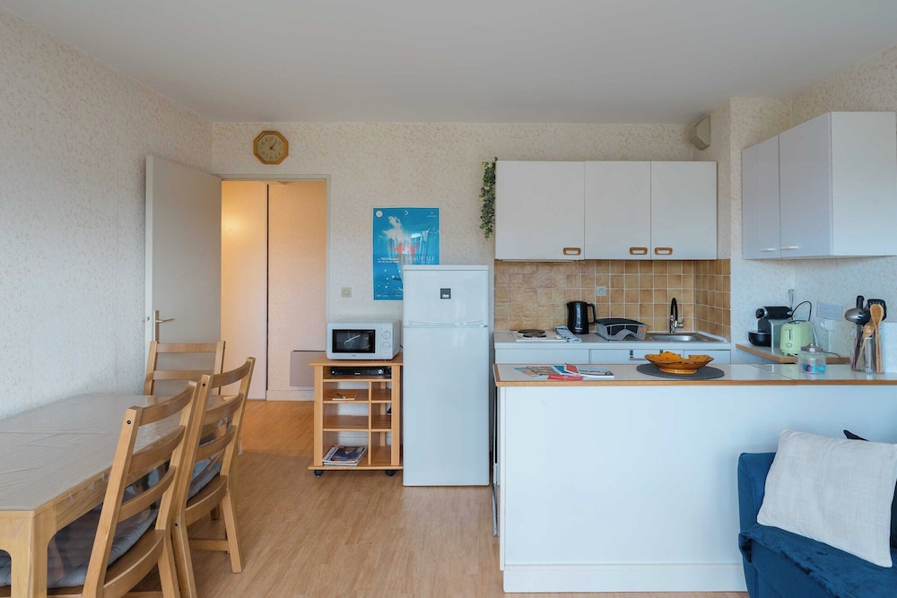 Charm 2 Rooms With Parking in Heart of Deauville view 5
