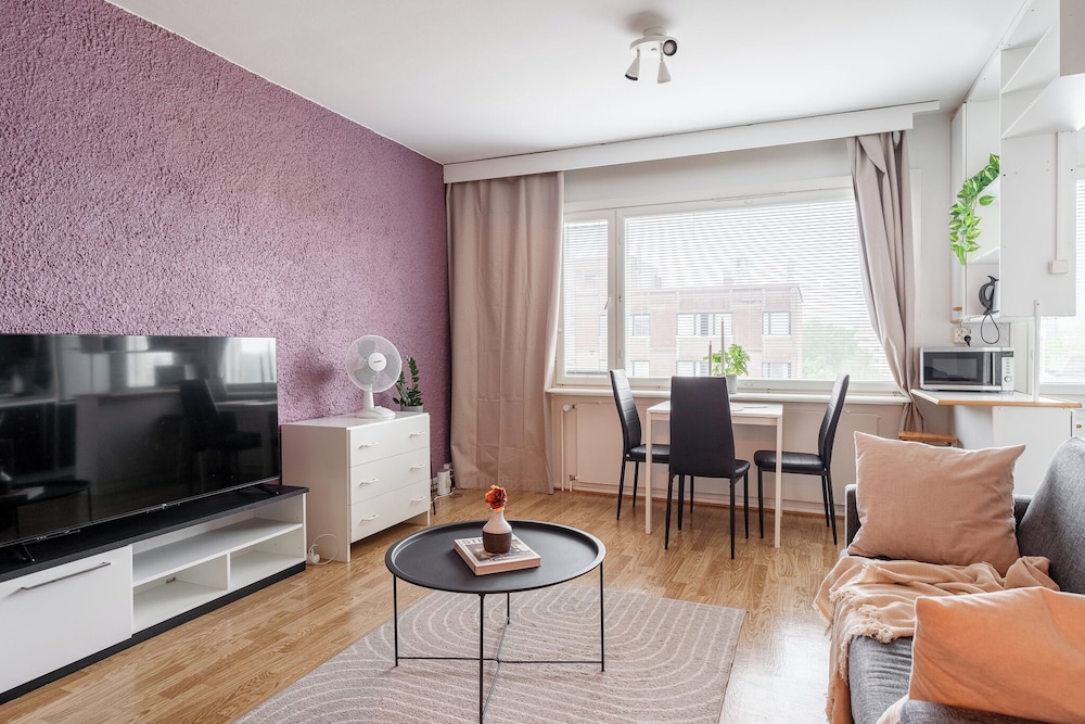 Comfy Studio Apt with Prime Location