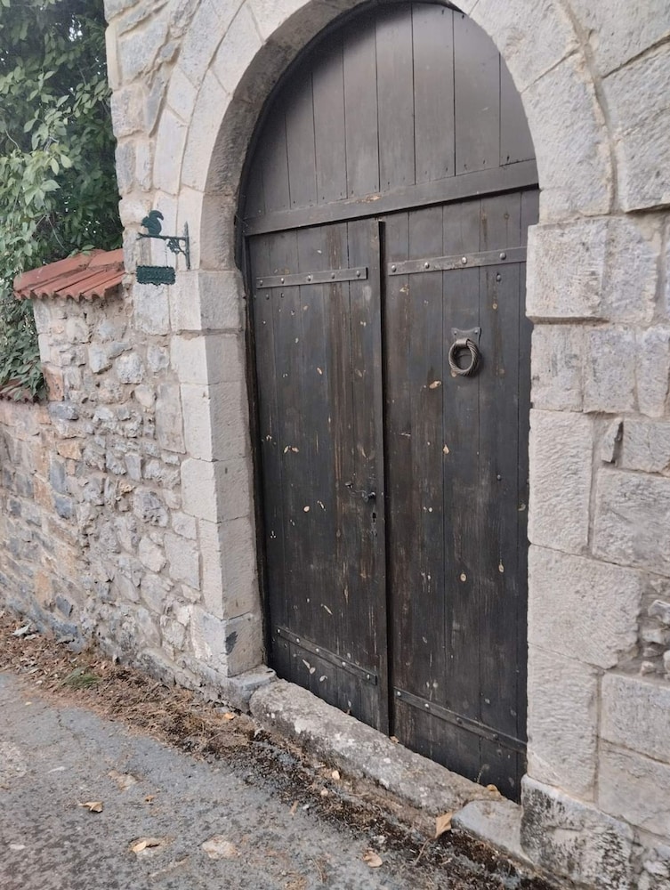 Vitina Number 5 House