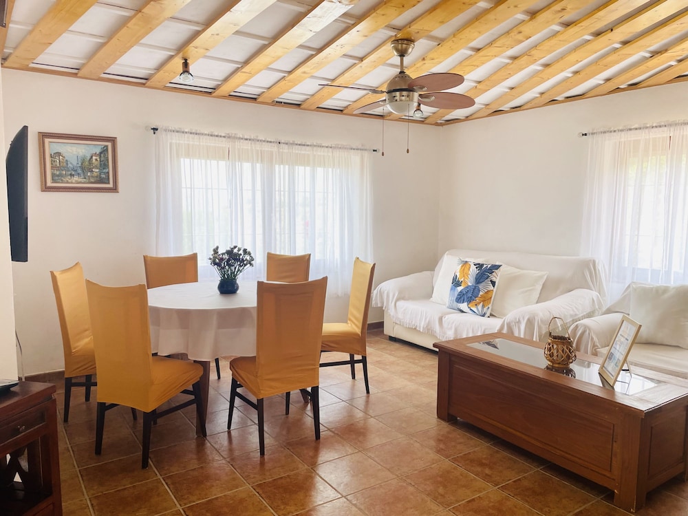Casa Rural Comares con Piscina Privada by At Home