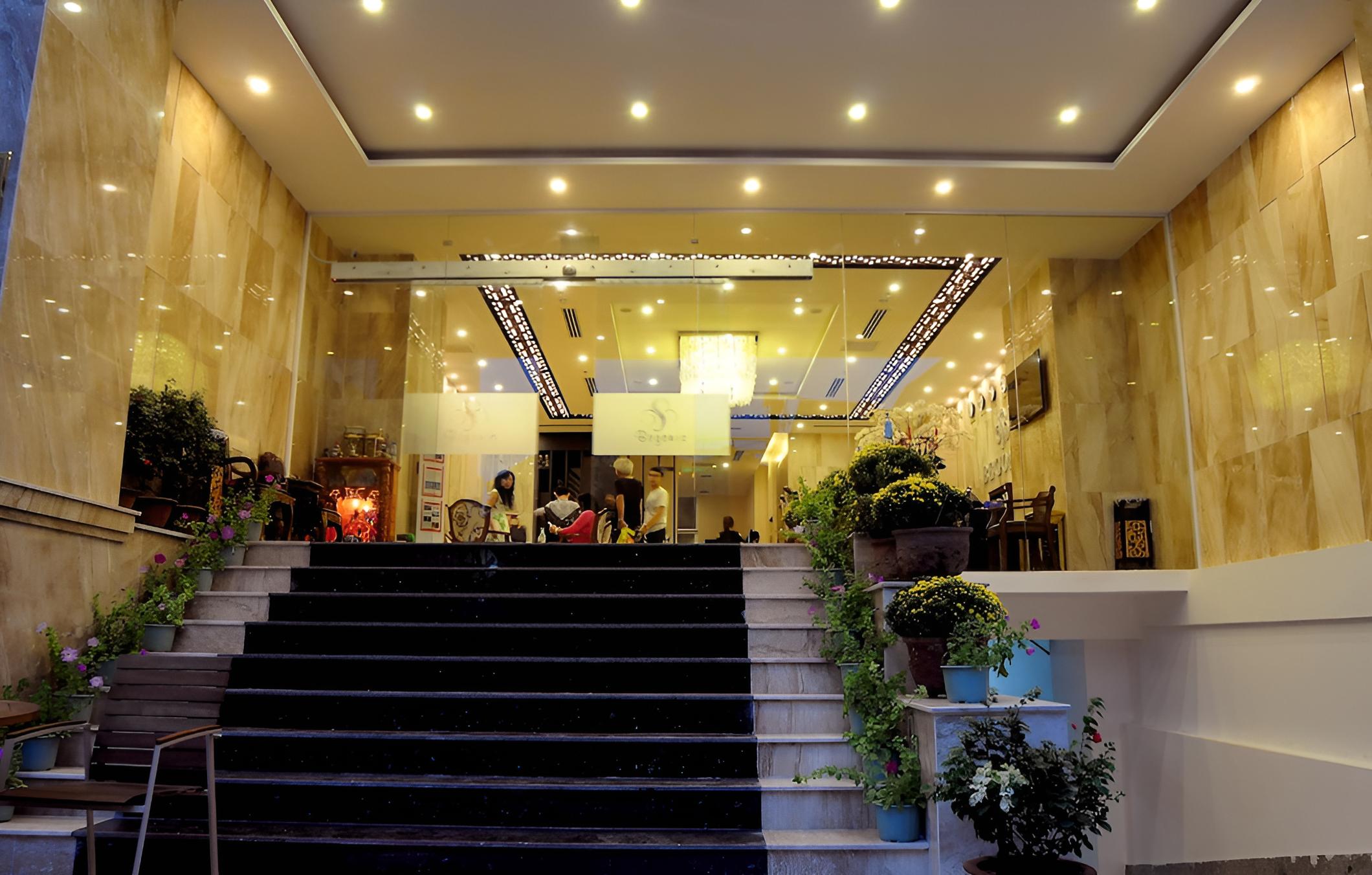 Begonia Nha Trang Hotel