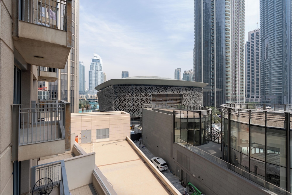 Lux BnB I Standpoint Tower I Opera View