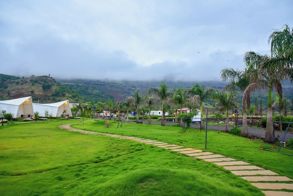 Touchwood Bliss Resort - Igatpuri