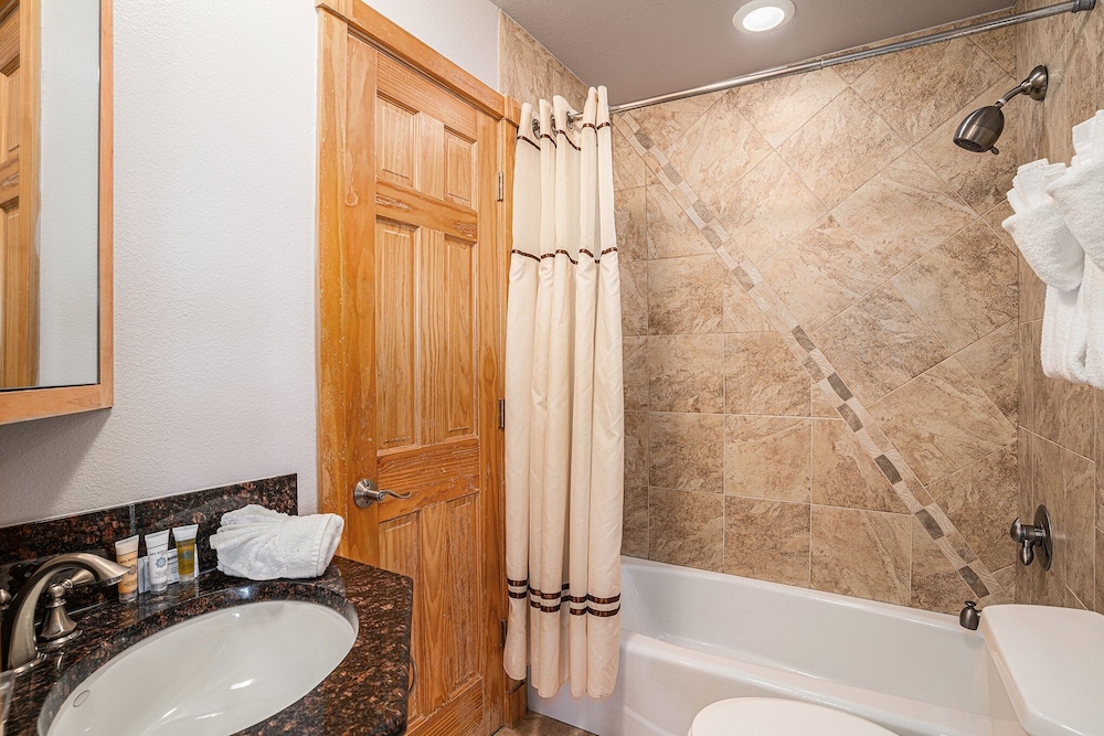 Estes Park Vacation Lodging