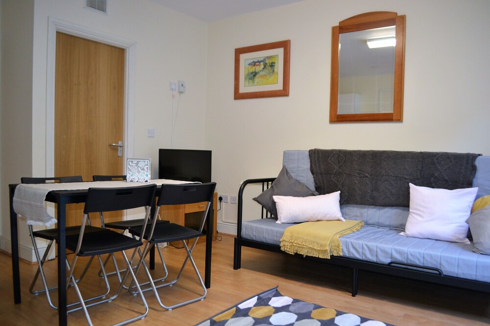 Cozy Modern Bedroom Apartment City L1
