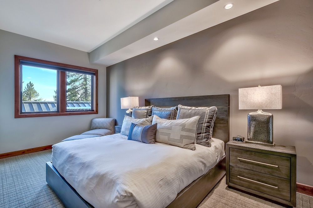 Lake Tahoe Vacations - Zalanta Resort at the Village - Property Image 35