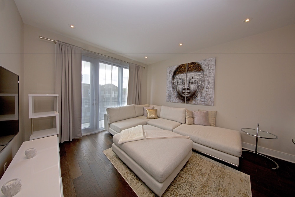 Parc Avenue Lofts