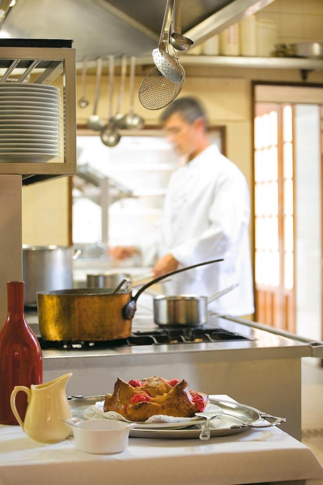 Hotel le Relais - Property Image 13