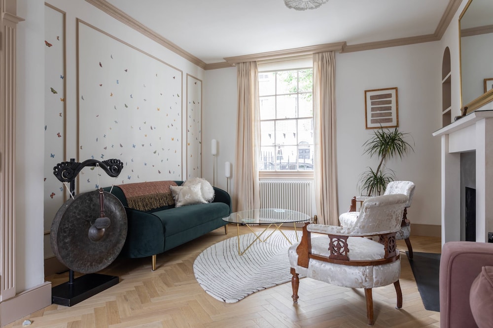 Molyneux Street II by Onefinestay